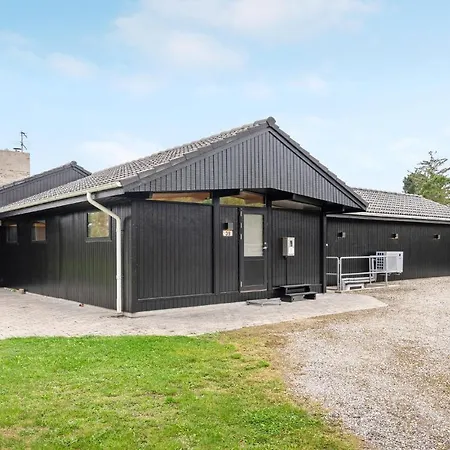 Feriehus Fantastisk Hjem I Knebel Med Indendørs Swimmingpool *