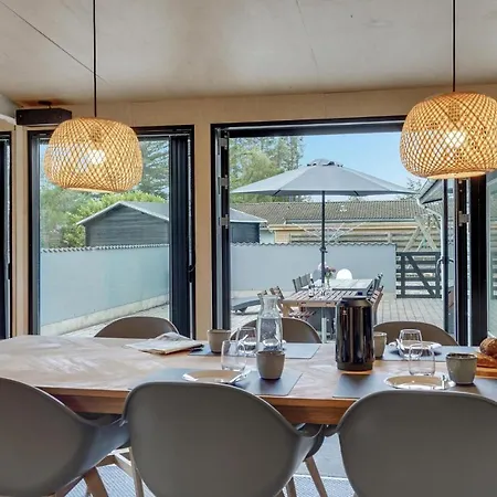 Feriehus Fantastisk Hjem I Knebel Med Indendørs Swimmingpool *